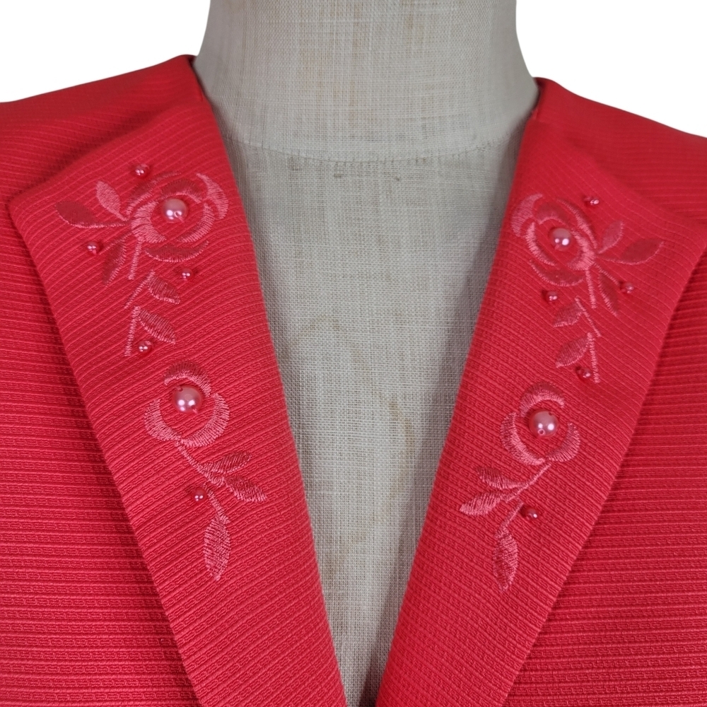 Tahari ASL Skirt Suit Size 12P Coral Beaded Embroidered Blazer Textured New - Picture 4 of 12